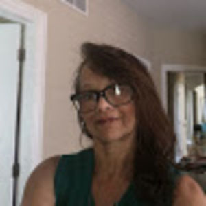 Meet your Posher, Yvette